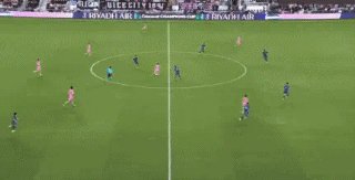 1740538789704076050.gif 迈阿密19.gif