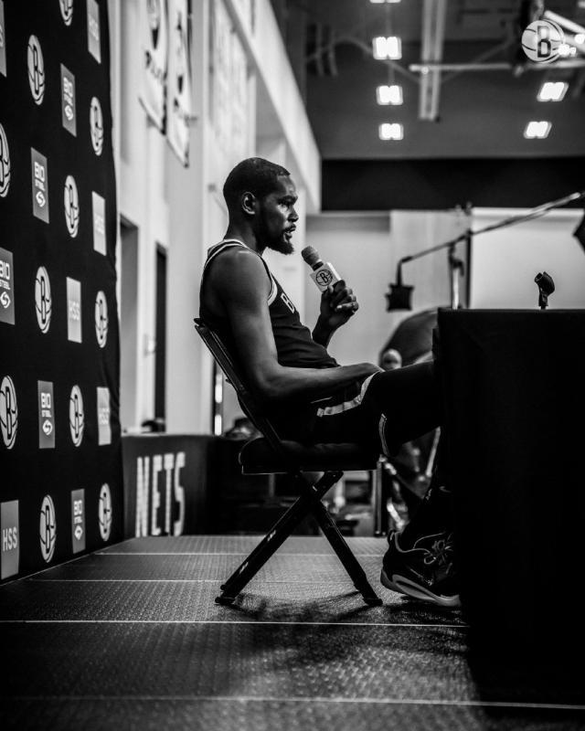 1664247939758072565.jpg a5200b89ly1h6kss0up6mj219i1kw4aj.jpg